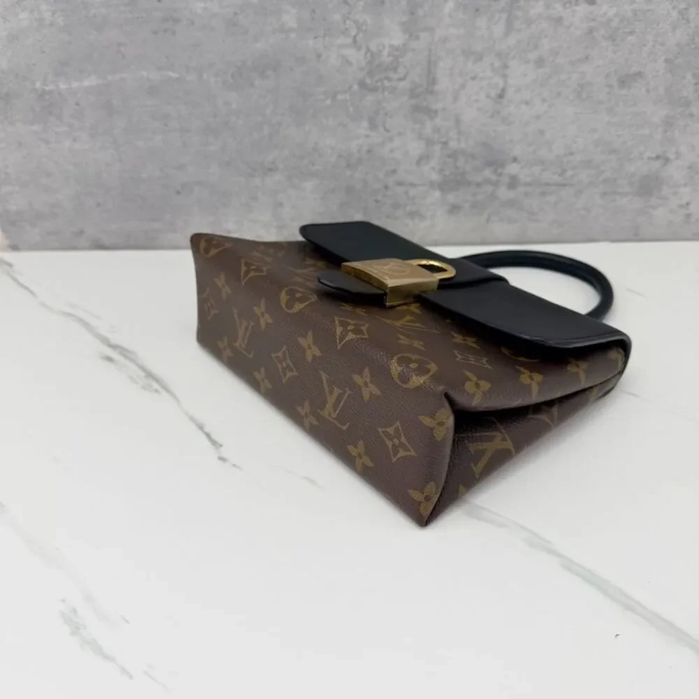 Louis Vuitton Women Pre-Loved Bag Very Good Condition